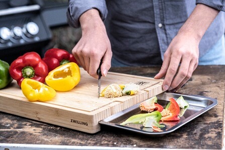 Zwilling BBQ+ Cutting Board Bamboo with Metal Tray 1026185 - Image 3