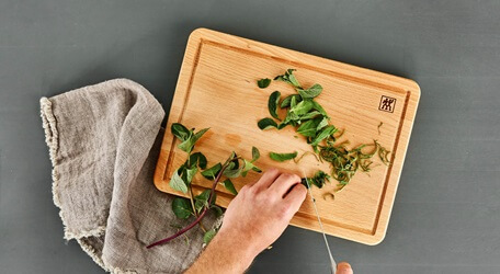 ZWILLING Cutting board, beech wood | 35 cm x 25 cm 35123-400-0 - Image 2